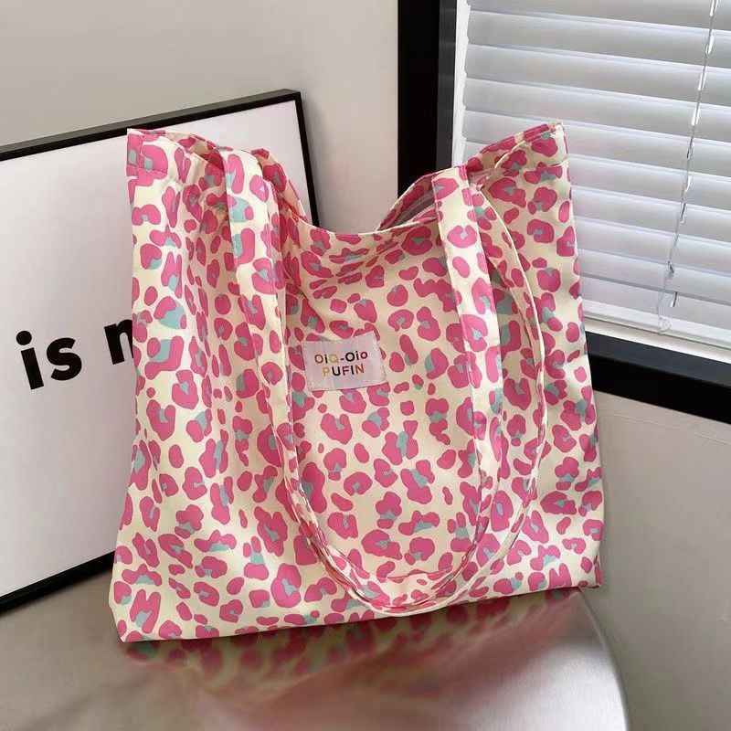 Interior Design Instagram - Versatile Instagram Leopard Tote Bags for
