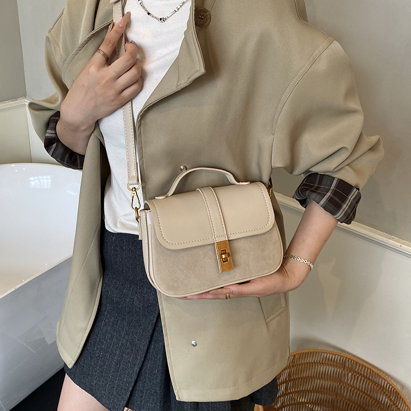 Branded Mini Square Flap Cross - Interior Design Elegant ulasan dan harga